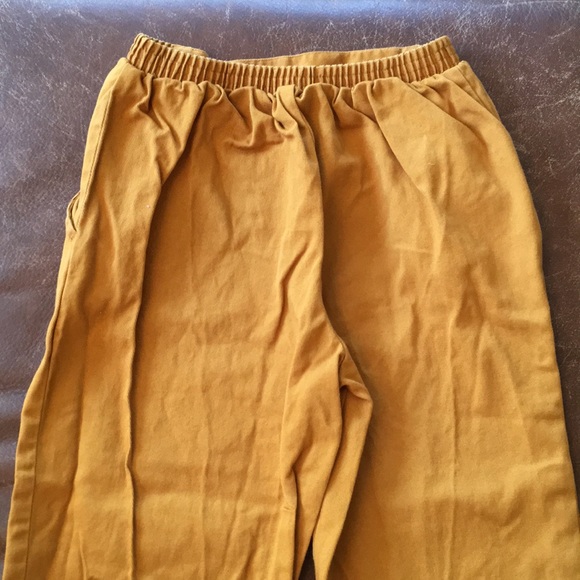 Mustard yellow pants - Picture 6 of 7